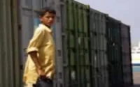 Espagne : 2 clandestins marocains découverts sous un camion