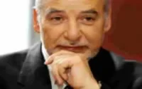Tahar Ben Jelloun promu Officier de la Légion d'Honneur par Sarkozy