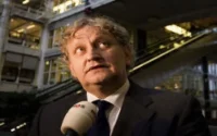 Les Pays-Bas vont enquêter sur les biens des MRE