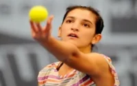 Sarah Moundir championne suisse de tennis