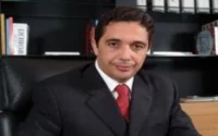 "Le Roi Prédateur" compromet Khalid Oudghiri