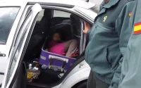 Espagne : une fillette marocaine découverte cachée dans une valise