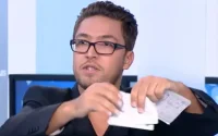 Zakaria Moumni déchire son passeport marocain en direct (vidéo)