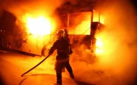 Un car transportant des Marocains prend feu à Nice
