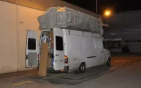 4,2 tonnes de plus dans sa fourgonnette (photo)