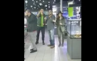 Mohammed VI et Lalla Salma en France sans gardes du corps (vidéo)