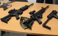 A qui appartiennent les armes à feu découvertes à Rabat ?