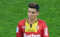 Football : 1,2 million d'euros de salaire pour le Marocain Achraf Bencharki