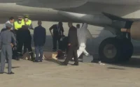 Un Guinéen a fait 3.800 km accroché au train d'atterrissage d'un avion de la RAM