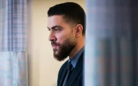 Zeeko Zaki a joué "l'Arabe de service" parce qu'il avait besoin de manger