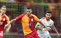 Baisse de salaire pour Younès Belhanda