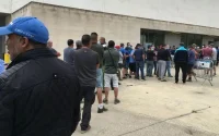 En France, des saisonniers marocains soumis au test de dépistage au covid-19
