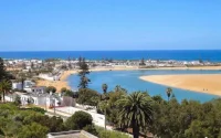 Au Maroc, les plages du nord s'adaptent à la crise sanitaire