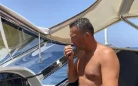 Bloqué dans un yacht au Maroc, le "financier des banlieues" raconte sa mésaventure