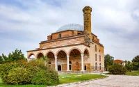 Grèce : une mosquée historique attaquée deux fois en un mois
