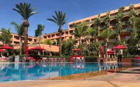 Maroc : les autorités font une fleur aux professionnels du tourisme