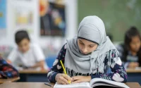 Québec : la fin du voile à l'école
