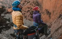 Un couple espagnol de grimpeurs pro-LGTBI crée un nouveau parcours au Maroc