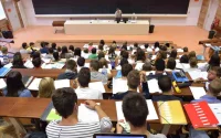 Frais d'inscription en France : le coup de frein du gouvernement sur les aides aux étudiants étrangers
