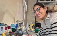 Elle était étudiante près d'El Jadida, elle est aujourd'hui l'unique ingénieure électronique de son entreprise en France