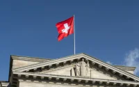 Son épouse le menaçait de mort, la Suisse voulait le renvoyer : un Marocain gagne en justice