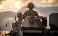 Pourquoi le Maroc modernise massivement son armée : chars, missiles, drones et service militaire
