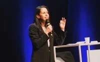 Qui est Naïma Moutchou, cette Franco-marocaine qui entre au gouvernement Lecornu ?