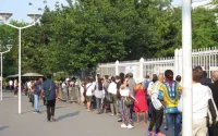 France : une Maghrébine fait plier une préfecture