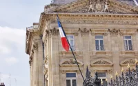 La préfecture ne lui répond même pas, puis ne se défend pas devant le tribunal : ce Marocain gagne