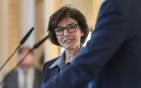 « Viré par une Arabe » : Rachida Dati répond à Merwane Benlazar