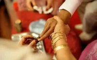 Il veut divorcer, une Marocaine offre une grosse somme pour le retenir