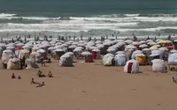 Parasols-tentes : Agadir fait le ménage sur ses plages